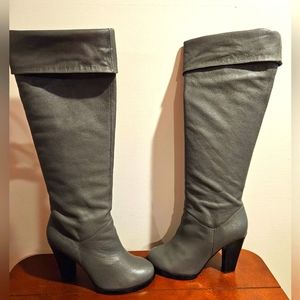 Colin Stuart Women's Size 8.5 Tall Leather Boots Gray Knee High Cuff Block